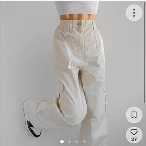 Urban outfitters BDG cargo pants cream size 24